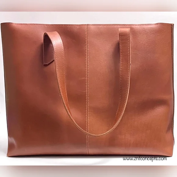 Elegant Tan Leather Tote Bag - Picture 4 of 12